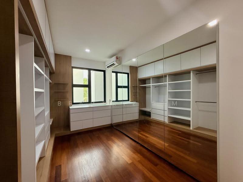 Semi-Detached House for Sale in Kuching (Sarawak) - Beautriz Sim - PropertyGuru.com.my