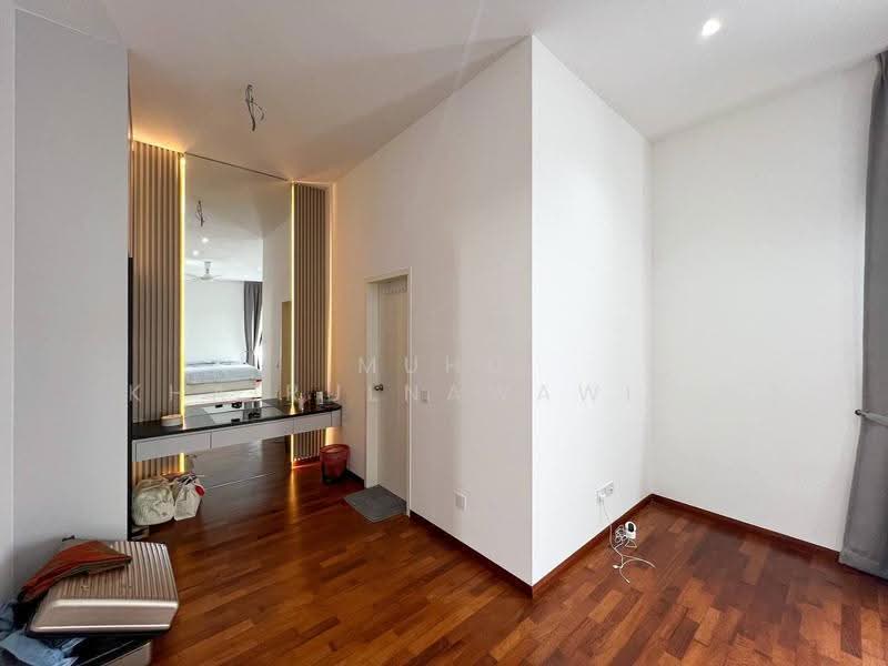 Rumah Berkembar untuk Dijual di Alam Sari (Bangi) - Muhd Khairulnawawi Kamaruddin - Bedroom - PropertyGuru.com.my