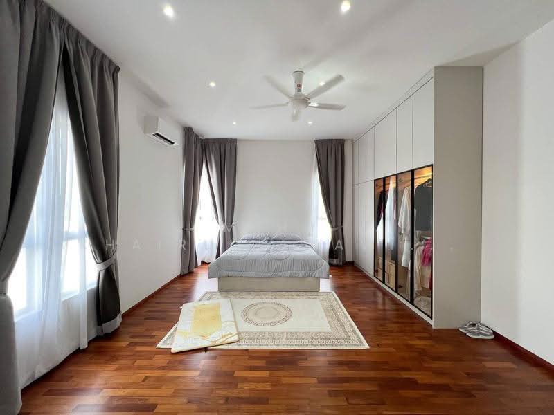 Rumah Berkembar untuk Dijual di Alam Sari (Bangi) - Muhd Khairulnawawi Kamaruddin - Bedroom - PropertyGuru.com.my