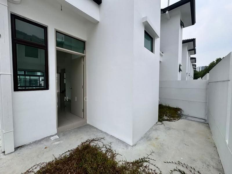 Rumah Teres untuk Dijual di Nasa City (Tebrau) - Nicole Pua - PropertyGuru.com.my