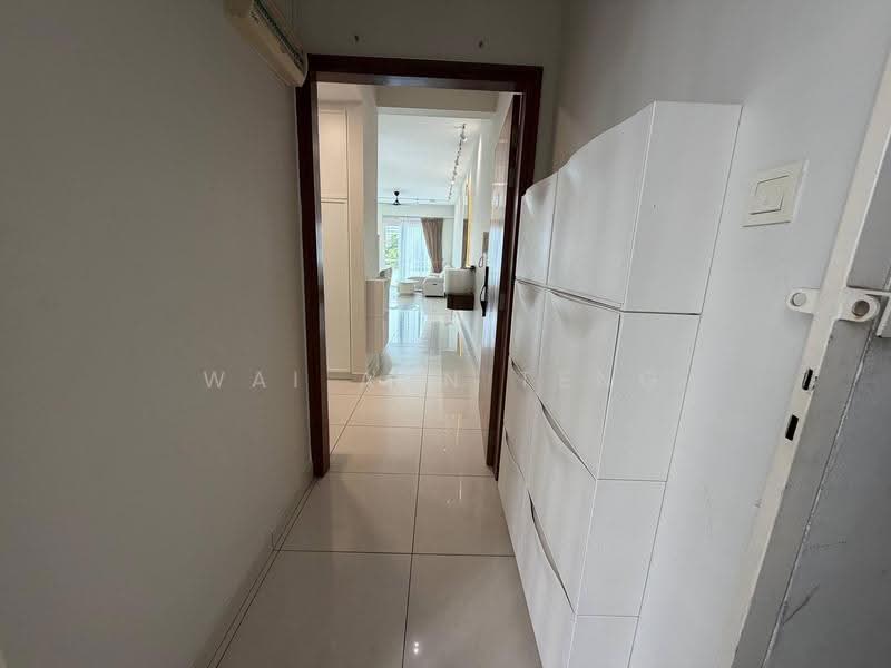 Kondominium untuk Disewa di Sri Putramas III / Royal Regent - Wai Ann Teng - Entrance - PropertyGuru.com.my
