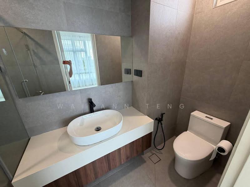 Kondominium untuk Disewa di Sri Putramas III / Royal Regent - Wai Ann Teng - Bathroom - PropertyGuru.com.my
