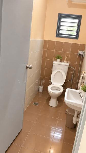 Apartment for Sale at Pangsapuri Larkin Idaman Plot C - VK Chong - Bathroom - PropertyGuru.com.my