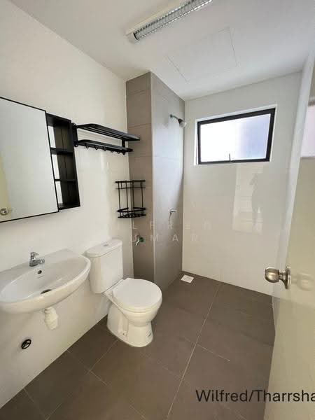 Kondominium untuk Disewa di Akoya Residence - Wilfred Cumar - Bathroom - PropertyGuru.com.my