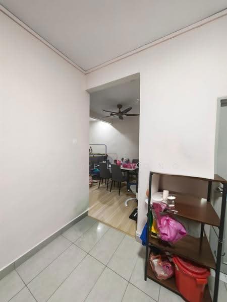 2-storey Terraced House for Sale in Taman Puteri Wangsa (Ulu Tiram) - Daniel Yong - Dining Room - PropertyGuru.com.my