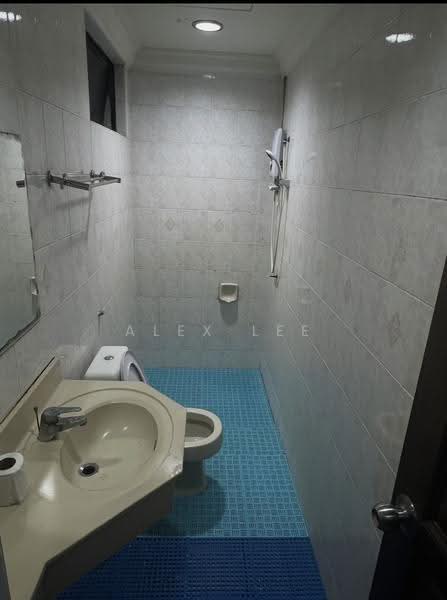 Condominium for Rent at Sunway Lagoon View Resort Condominium - Alex Lee - Bathroom - PropertyGuru.com.my