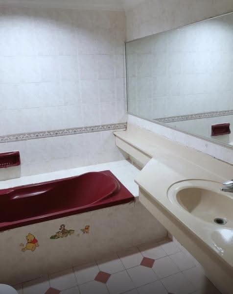 Condominium for Rent at Sunway Lagoon View Resort Condominium - Alex Lee - Bathroom - PropertyGuru.com.my