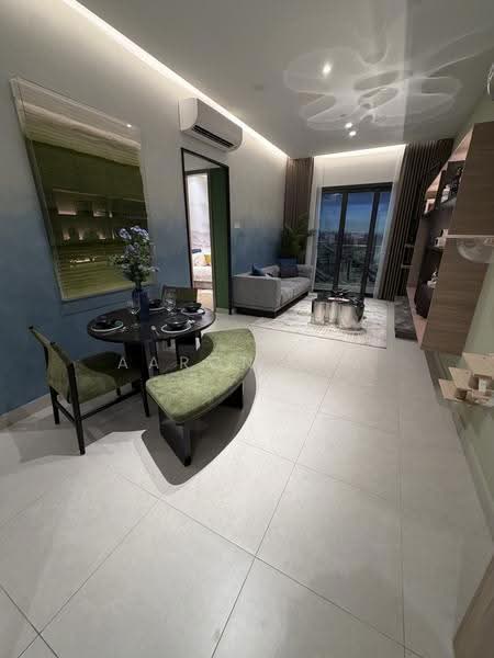 Kediaman Servis untuk Dijual di Hampton Damansara - Aaron Lim - Living Room - PropertyGuru.com.my