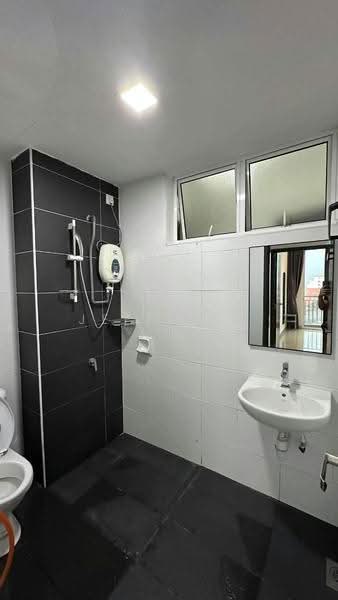 Kondominium untuk Disewa di The Majestic - Jeff Tan - Bathroom - PropertyGuru.com.my