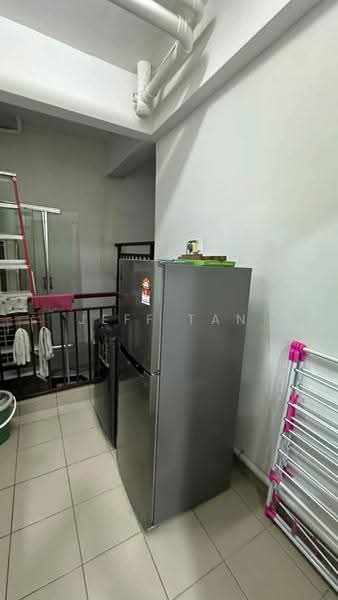 Kondominium untuk Disewa di The Majestic - Jeff Tan - Balcony - PropertyGuru.com.my
