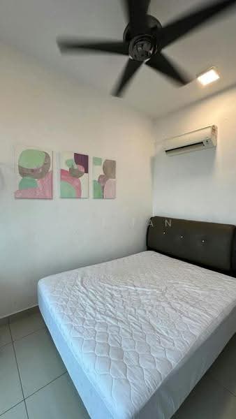 Kondominium untuk Disewa di The Majestic - Jeff Tan - Bedroom - PropertyGuru.com.my