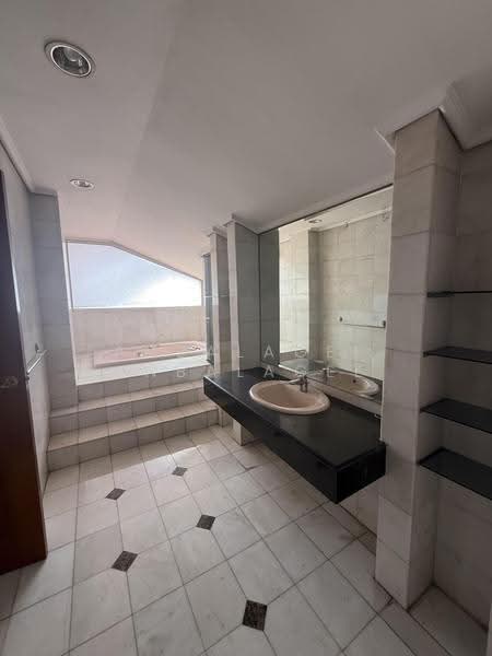 Bungalow House for Sale in Country Heights (Kajang) - Anbalagee Anbalagee - Bathroom - PropertyGuru.com.my