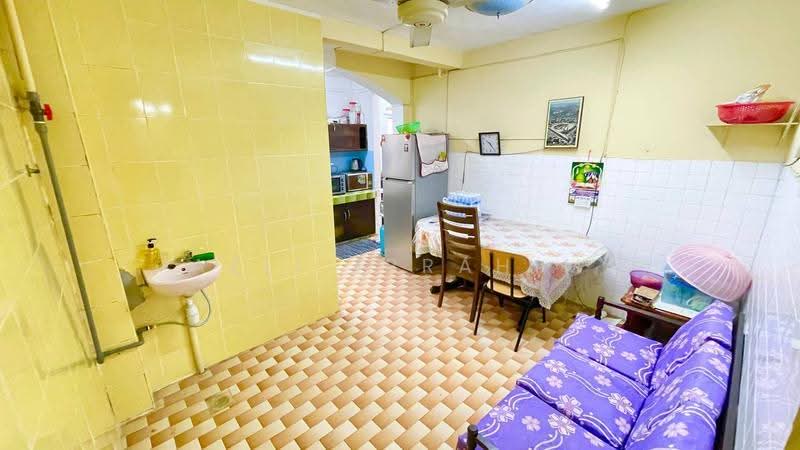 2.5-storey Terraced House for Sale in Taman Dato Senu (Sentul) - Azli Ibrahim - Kitchen - PropertyGuru.com.my
