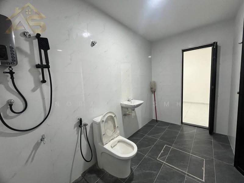 Rumah Teres 2-Tingkat untuk Disewa di Keramat (Kuala Lumpur) - Norafian SMH - Bathroom - PropertyGuru.com.my