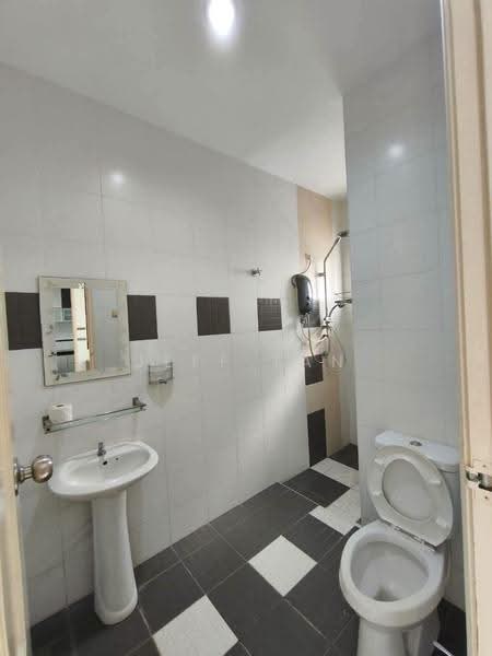 2-storey Terraced House for Sale in Bandar Seri Botani (Ipoh) - Jeff Tan - Bathroom - PropertyGuru.com.my