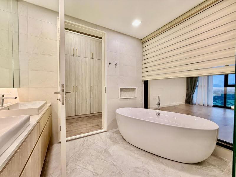 Service Residence for Rent at Jendela Residences - Yin Peng . - Bathroom - PropertyGuru.com.my