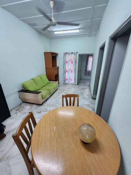 Pangsapuri untuk Disewa di Taman Lembah Maju 600 Apartment - Danny Low - Living Room - PropertyGuru.com.my