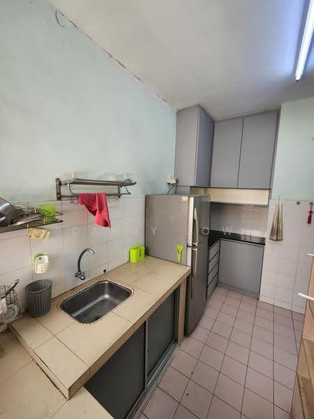 Pangsapuri untuk Disewa di Taman Lembah Maju 600 Apartment - Danny Low - Kitchen - PropertyGuru.com.my