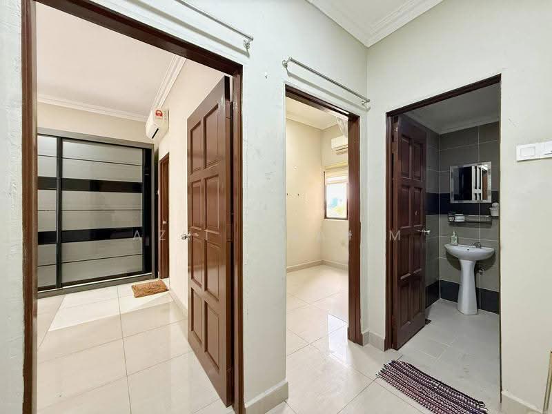 Condominium for Sale at Desa Villa Condominium - Azli Ibrahim - Corridor - PropertyGuru.com.my