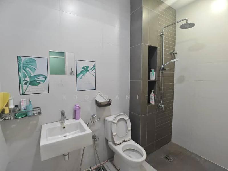 Bungalow House for Sale in Bandar Botanic (Klang) - Kho Daniel - Bathroom - PropertyGuru.com.my