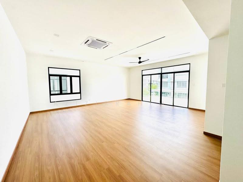 Semi-Detached House for Sale in Sepang (Selangor) - Azizirrahim . - Living Room - PropertyGuru.com.my