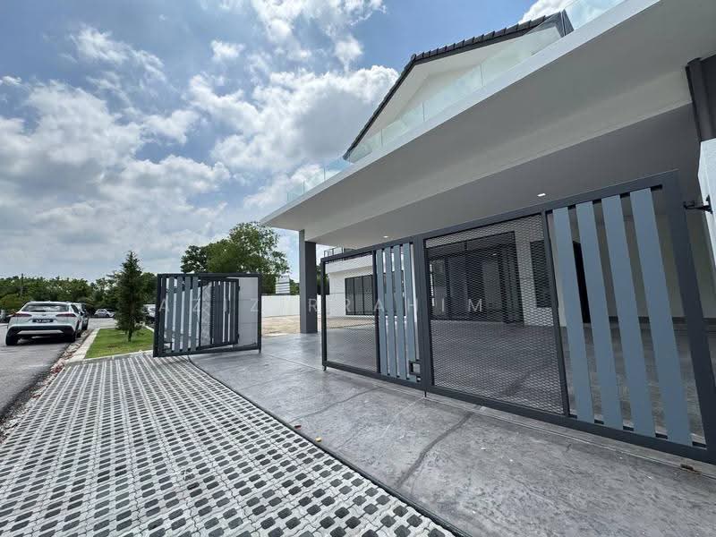 Semi-Detached House for Sale in Sepang (Selangor) - Azizirrahim . - Exterior - PropertyGuru.com.my