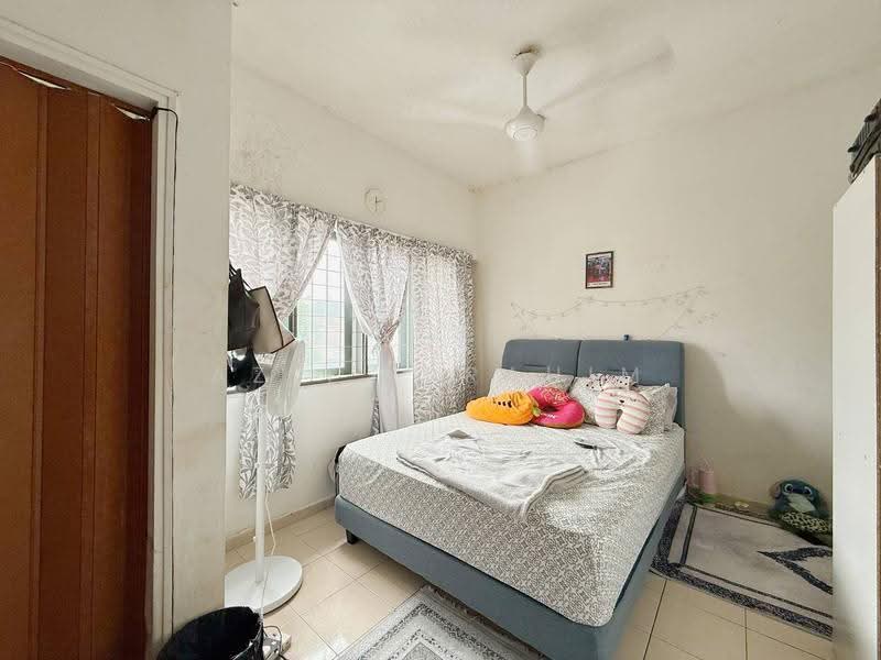 Pangsapuri untuk Dijual di The Astaria - Azli Ibrahim - Bedroom - PropertyGuru.com.my