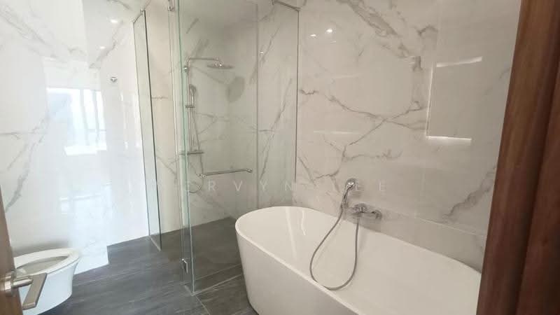Kediaman Servis untuk Disewa di Core Residence @ TRX - Mervyn Lee - Bathroom - PropertyGuru.com.my