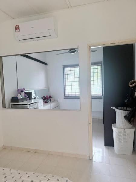 Rumah Teres 2-Tingkat untuk Dijual di Batu Caves (Selangor) - Tom Yip - Bedroom - PropertyGuru.com.my