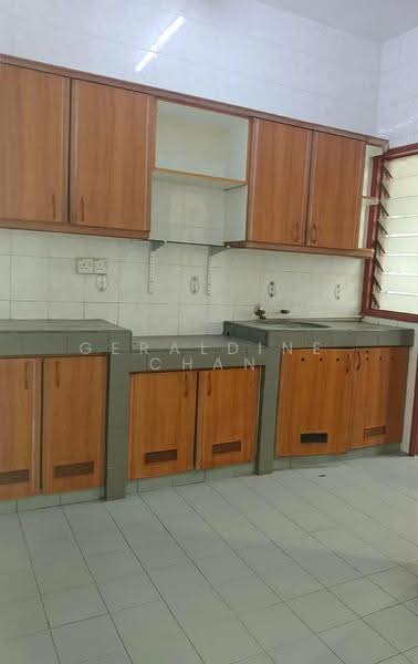 2-storey Terraced House for Sale in TAMAN PUCHONG UTAMA (Puchong) - Geraldine Chan - Kitchen - PropertyGuru.com.my