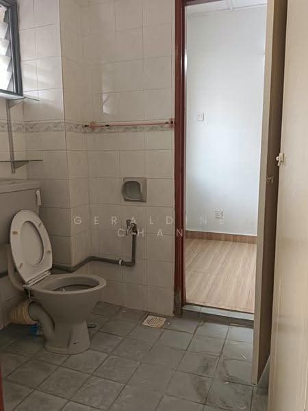 2-storey Terraced House for Sale in TAMAN PUCHONG UTAMA (Puchong) - Geraldine Chan - Bathroom - PropertyGuru.com.my