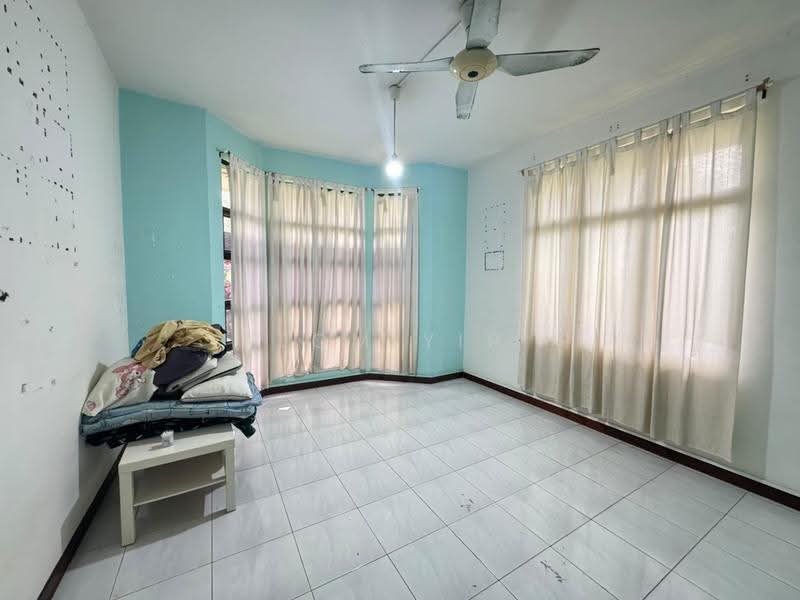 Rumah Banglo untuk Dijual di Saujana Akasia (Sungai Buloh) - Tom Yip - Living Room - PropertyGuru.com.my