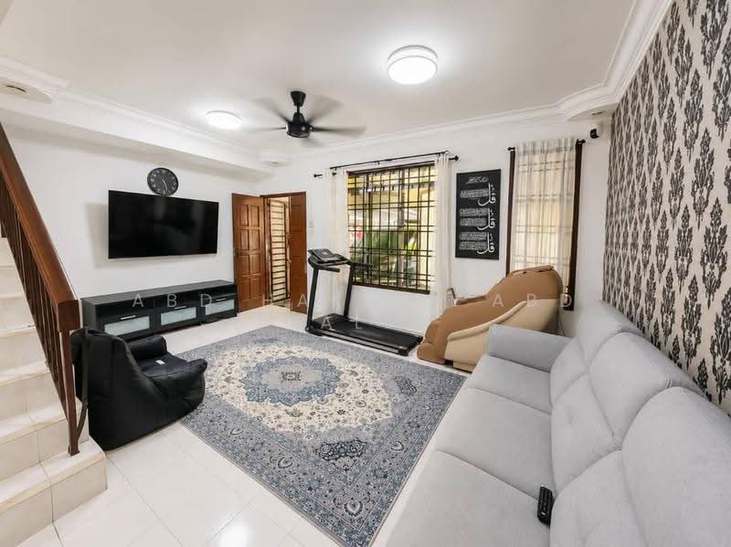 2-storey Terraced House for Sale in Pulai Perdana (Pulai) - Abd Hakeem Abd Jalil - Living Room - PropertyGuru.com.my