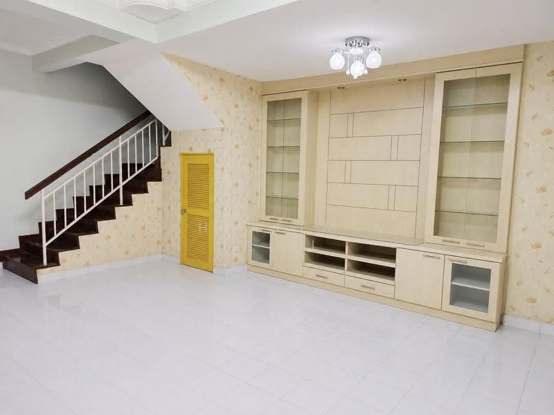 2-storey Terraced House for Sale in Kampung Melayu Kangkar Pulai (Pulai) - Abd Hakeem Abd Jalil - Living Room - PropertyGuru.com.my
