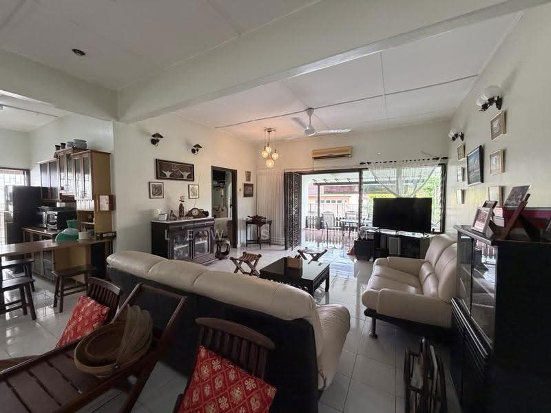 Rumah Banglo untuk Dijual di Tanjung Bungah (Penang) - Lewis Kam - Living Room - PropertyGuru.com.my