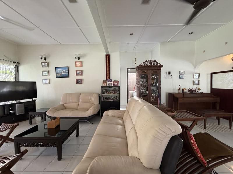 Rumah Banglo untuk Dijual di Tanjung Bungah (Penang) - Lewis Kam - Living Room - PropertyGuru.com.my
