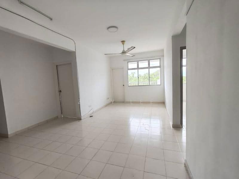 Apartment for Sale at Villa Krystal Apartment - Zoey Lee - Living Room - PropertyGuru.com.my