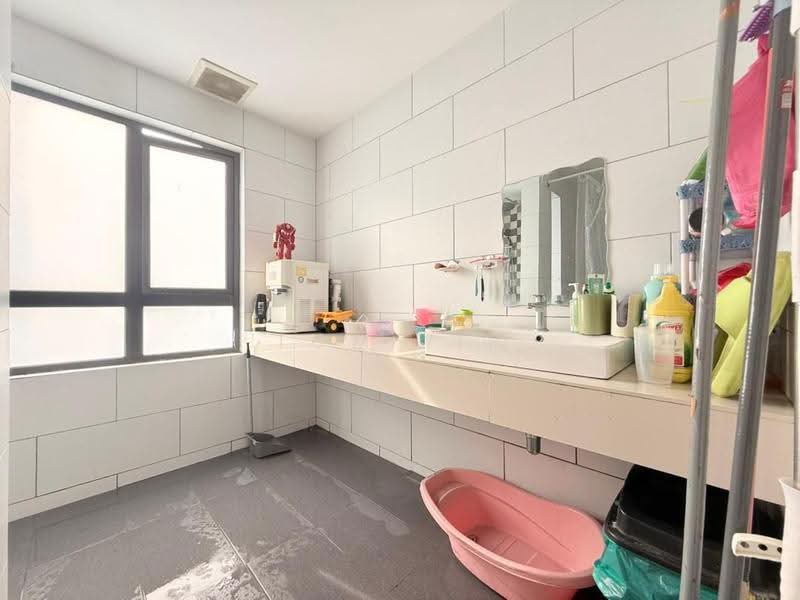 Rumah Teres untuk Dijual di Tamansari (Rawang) - Tom Yip - Bathroom - PropertyGuru.com.my