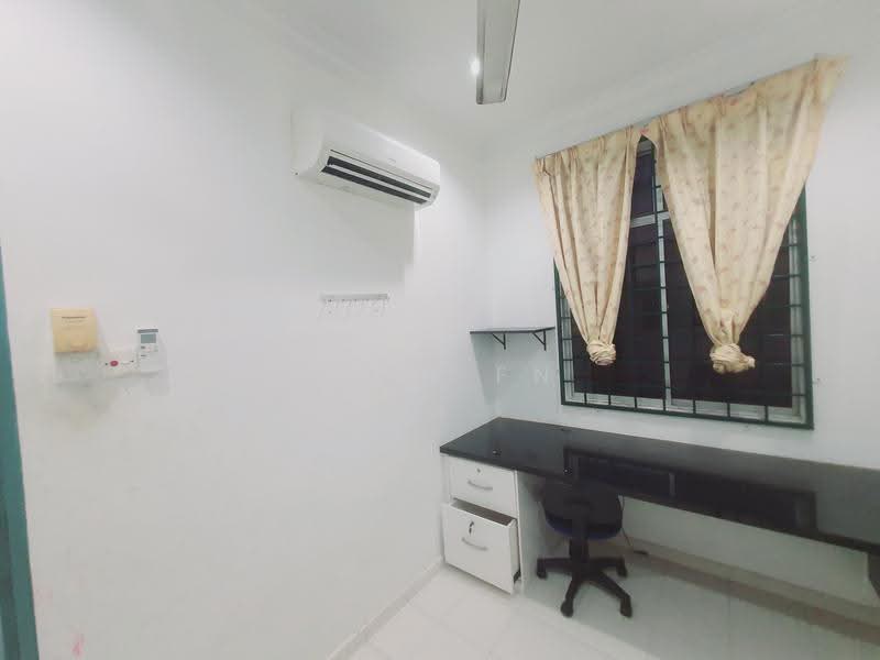 2-storey Terraced House for Sale in Taman Angkasa Nuri (Durian Tunggal) - CHIN FN - Study - PropertyGuru.com.my