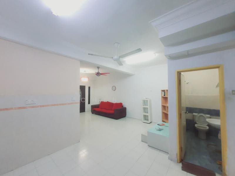 2-storey Terraced House for Sale in Taman Angkasa Nuri (Durian Tunggal) - CHIN FN - Living Room - PropertyGuru.com.my