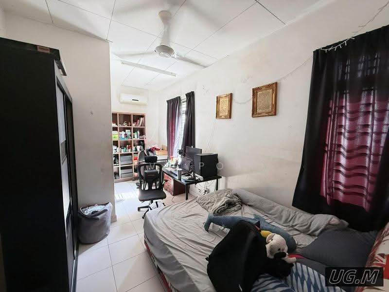Rumah Teres untuk Dijual di Bandar Puteri Klang (Klang) - Ivy Por - Study - PropertyGuru.com.my