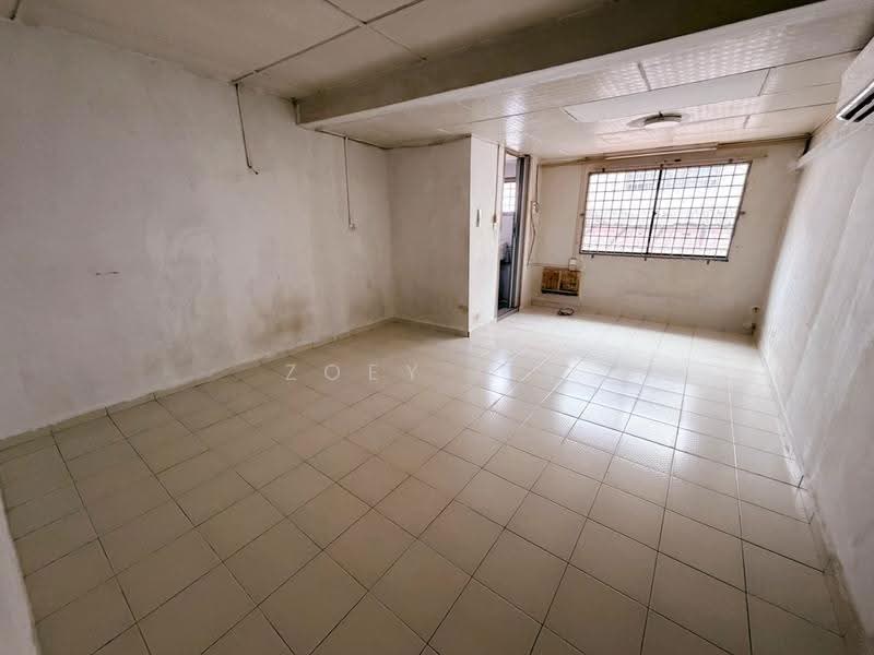 Rumah Teres 2-Tingkat untuk Dijual di Taman Skudai Baru (Skudai) - Zoey Lee - Living Room - PropertyGuru.com.my