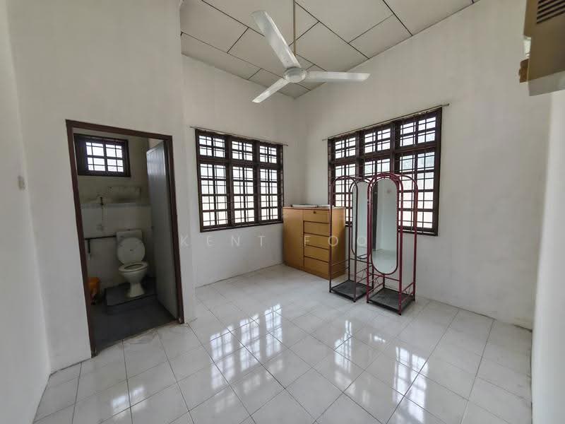 Agricultural Land for Rent in Simpang Pulai (Perak) - Kent Foo - Bathroom - PropertyGuru.com.my