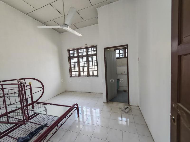 Agricultural Land for Rent in Simpang Pulai (Perak) - Kent Foo - Bedroom - PropertyGuru.com.my