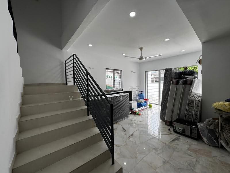 Terraced House for Sale in Kajang (Selangor) - Vivian Ng - Living - PropertyGuru.com.my