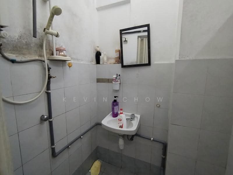 Apartment for Sale at Arena Green - Kevin Chow - Bathroom - PropertyGuru.com.my
