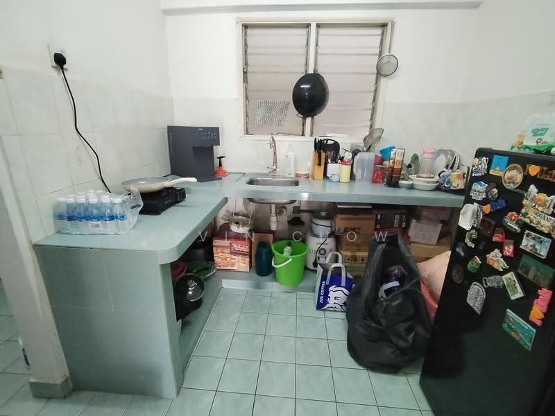 Apartment for Sale at Arena Green - Kevin Chow - Kitchen - PropertyGuru.com.my