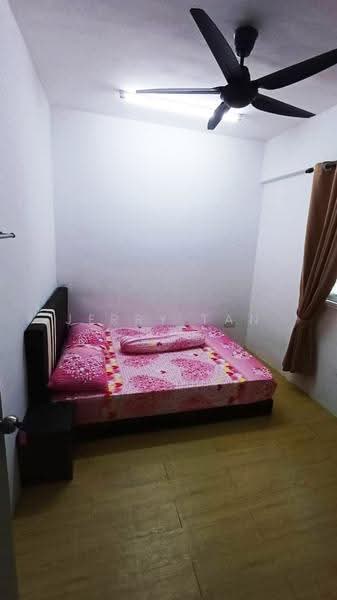 Pangsapuri untuk Disewa di The Rise Collection 2 - Jerry Tan - Bedroom - PropertyGuru.com.my