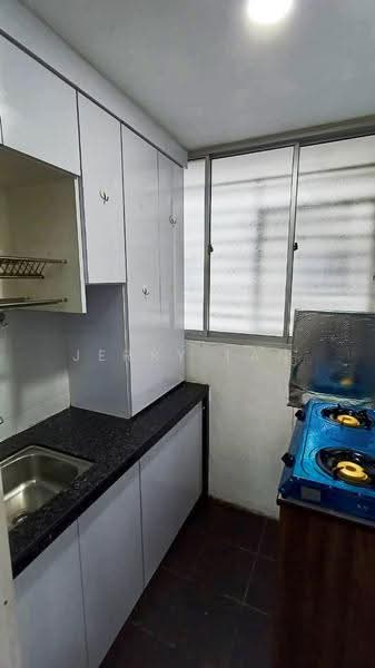 Pangsapuri untuk Disewa di The Rise Collection 2 - Jerry Tan - Kitchen - PropertyGuru.com.my