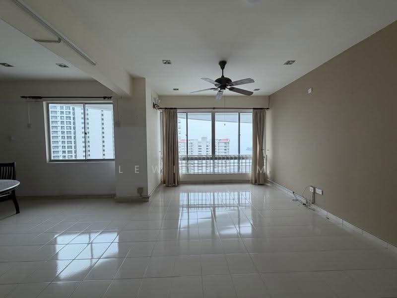 Kondominium untuk Dijual di Straits Regency - Lewis Kam - Living Room - PropertyGuru.com.my
